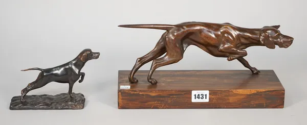 A modern composite bronze animalier sculpture depicting a Pointer on a wooden plinth, 30.5cm wide and a small bronze hound on a naturalistic base, 13.