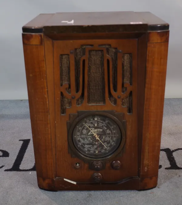 A 'Zenith' valve radio, 56cm tall.