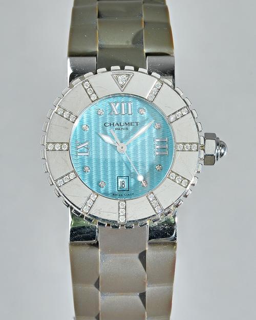 Chaumet; a lady's Stanache 100 stainless steel wristwatch,the blue dial applied with Roman Numerals, diamond dot indicators and date aperture at the s