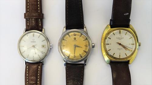 A Longines Admiral HF gilt metal fronted and steel backed gentleman's wristwatch, the signed silvered dial with baton shaped numerals, the case back d