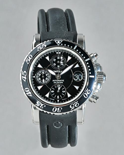 Montblanc; a gentleman's Meisterstuck stainless steel wristwatch, model number 7034, the chronograph dial with baton indicators and date aperture at t