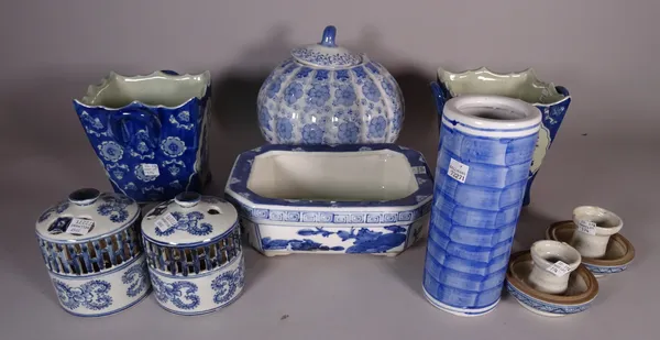 Asian ceramics, including; 20th century blue and white ginger jars, vases, bowls and sundry decorative ceramics, (qty).