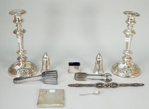 Silver, comprising; a rectangular cigarette case, with engine turned decoration, Birmingham 1927, a rectangular salt and a mustard spoon, combined gro