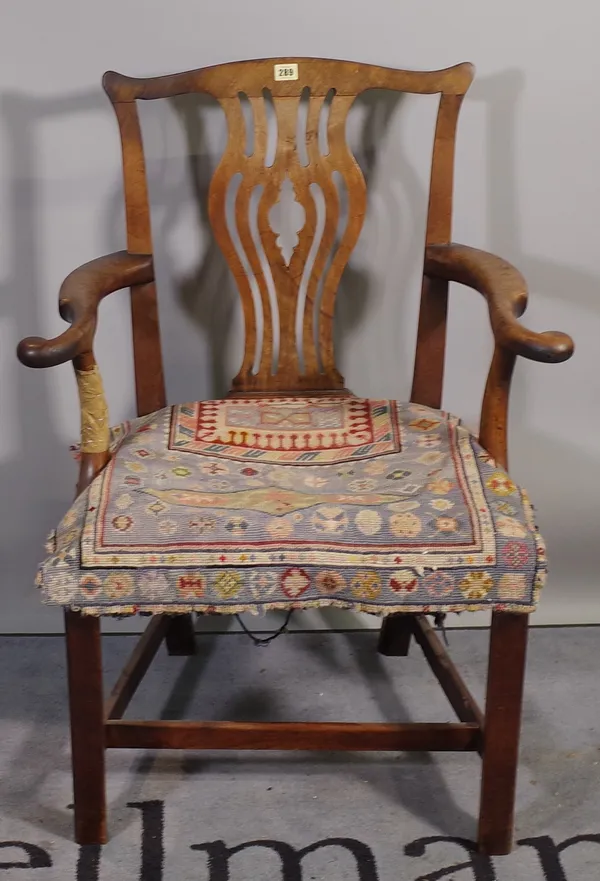 A George III mahogany open armchair with splat back on square supports, 69cm wide x 96cm high.