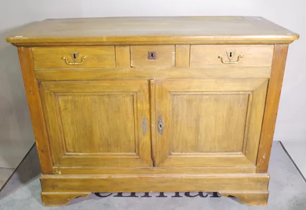 An early 20th century French Beech commode with three frieze drawers over cupboard base on bracket feet, 142cm wide x 104cm high and an early 20th cen