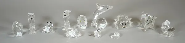 Eleven small Swarovski crystal models of animals, (11).