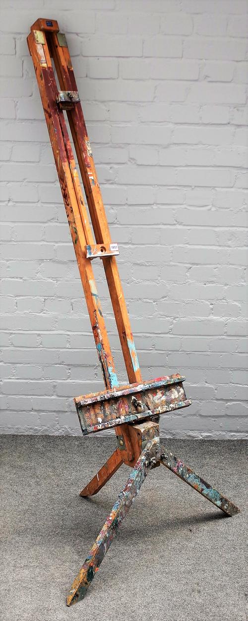 Foundation; a 20th century beech folding artist's easel, 81cm wide at base.
