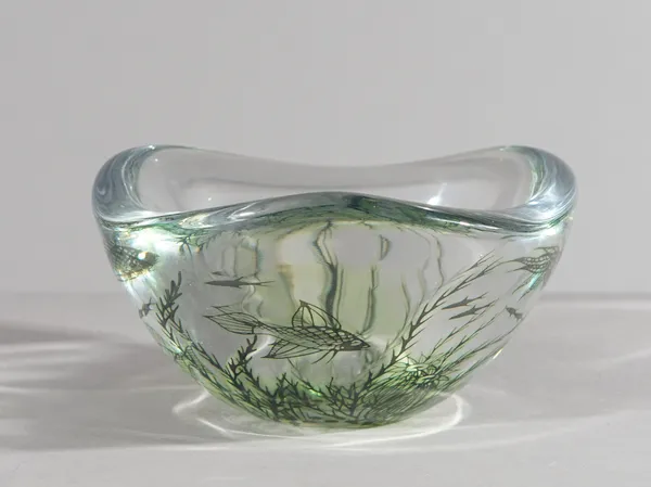 Edvard Hald 'Graal' fish bowl for Orrefors, circa. 1955, green, brown and clear glass, signed 'ORREFORS GRAAL 4390 Edvard Hald'. 19.5cm high. Illustra