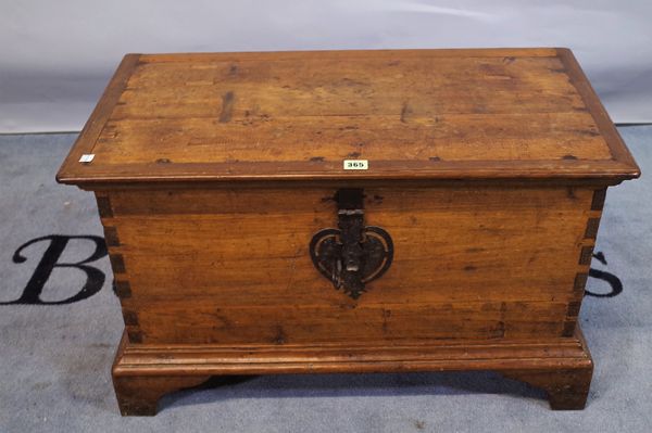 A 19th century Continental softwood trunk, 77cm wide x 47cm high.