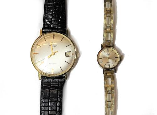 A Universal Geneve Automatic 18ct gold circular cased gentleman's wristwatch, the jewelled movement detailed Universal Geneve 69 Swiss Microrotor, the