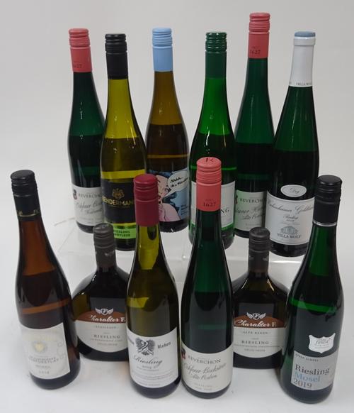 Box 143 - German Riesling  Brauneberger Mosel 2018  Wilde Reben 2019  Charakter F Steillage 2017  Charakter F Alte Reben 2018  Reverchon Alte Reben Bo