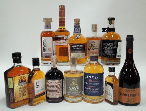 Box 22 - Mixed Spirits  Arizona Craft Bourbon   Chengdu Microbrew Single Malt Whisky  North Uist Downpour Sloe and Bramble Gin  Teerenpeli Savu Single