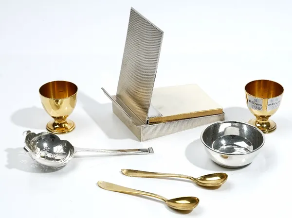 Silver and silver mounted wares, comprising; a rectangular note pad, with engine turned decoration, retailed by Asprey, London, London 1975, (loaded),