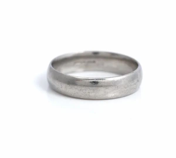 A platinum plain wedding band ring, ring size O 1/2, weight 6.6gms.