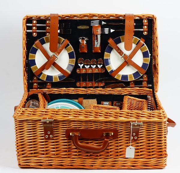 A 'Picnic Time' wicker picnic hamper, fitted for four persons, a small wicker hamper, wicker shopping basket and two trays (5).