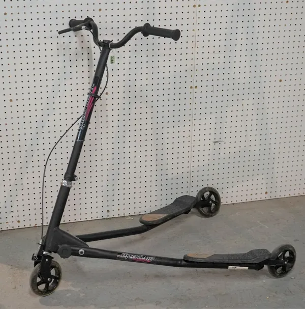 A Streetblaze scooter.