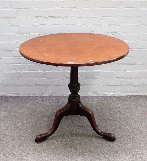 A George III mahogany tripod occasional table with circular snap top on turned and spiral fluted column, 80cm diameter x 69cm high.