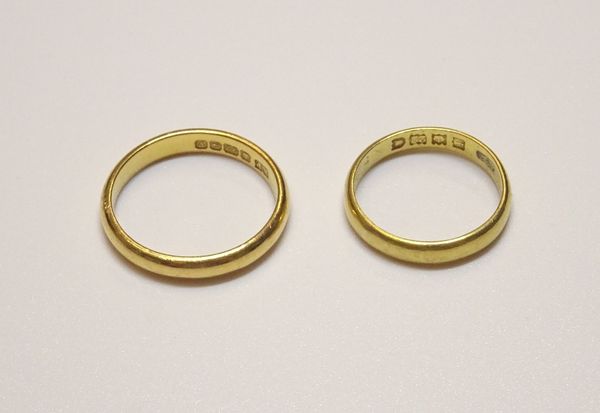 A 22ct gold wedding ring, London 1904, ring size J and a 22ct gold wedding ring, Birmingham 1923, ring size N, combined weight 6.6 gms, (2).