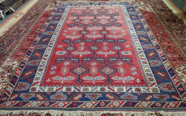 A Yagabedir carpet, Turkish, 298cm x 200cm.  B5