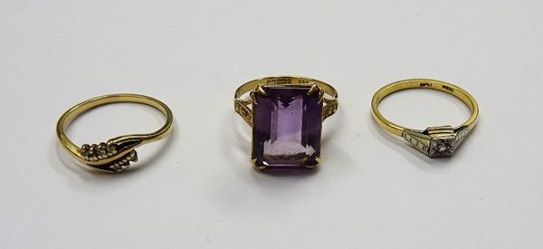 A 9ct gold ring, claw set with a cut cornered rectangular step cut amethyst, a gold and platinum, diamond set single stone ring, detailed 18 C PLAT, g