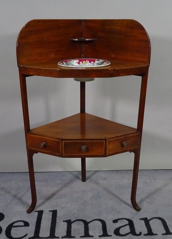 A George III mahogany corner wash stand with single drawer.  D2