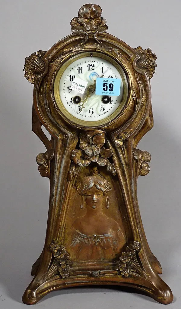 An Art Nouveau spelter mantel clock, 36cm.  S1T