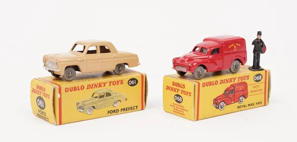 A Dublo Dinky 068 Royal Mail van and a Dublo Dinky 061 Ford Prefect, both boxed, (2).