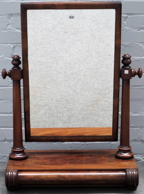 A large William IV mahogany toilet mirror, with single drawer base, 71cm wide x 91cm high.