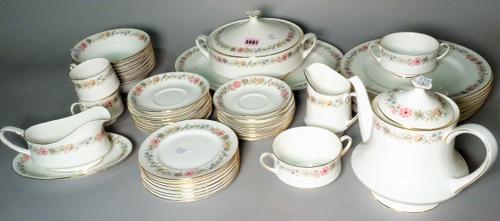 An extensive Paragon 'Belinda' pattern part dinner and tea service, (qty).