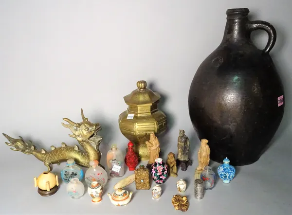 Asian interest; scent bottles, miniature items and sundry, (qty).