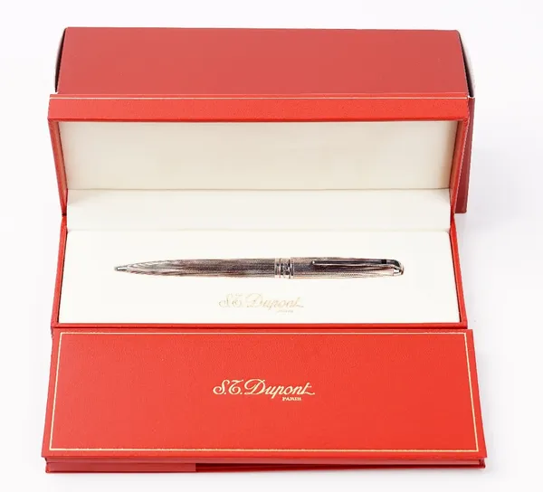 St Dupont, Paris, Olympio De Microns Argent ballpoint pen, boxed with booklet, lead cartridge refill, guarantee card and outer box.