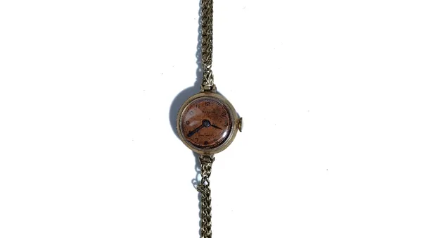 A Mappin 9ct gold lady's bracelet wristwatch, the signed dial with black Arabic numerals, the gold multiple link bracelet with a foldover clasp, gross