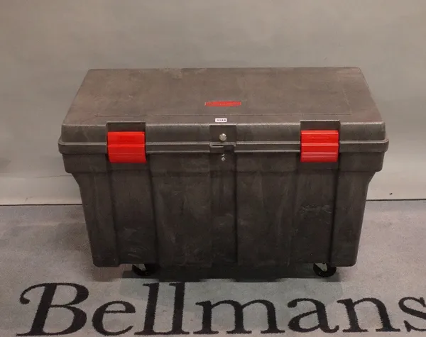 A Rubbermaid heavy duty tool chest, 88cm long, 61cm high.