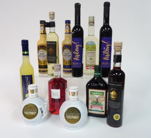 Box 10 - Mixed Spirits Eierlikor gold Advocaat Der Klare Liqueur Limoncino Jagdstolz Krauterlikor Eierlikor gold Advocaat Limetten Likor Mozart white