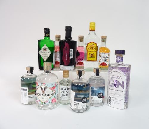 Box 25 - GinKanoshizuku Craft GinRoyalmount GinGraham Norton's Own Irish GinUrban Garden GinBBQ Dry GinBerliner Nacht GinSchwarzwald Sommer GinSchwarz