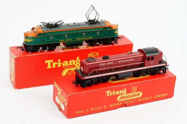 A Hornby OO gauge R.155 diesel switcher locomotive, boxed and a Hornby R.257 double ended electric locomotive (2).