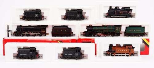 A quantity of Hornby OO gauge locomotives, comprising four R.253 diesel shunters, two R.052 tank locomotives, a R.061 LMS locomotive and a R.078 King