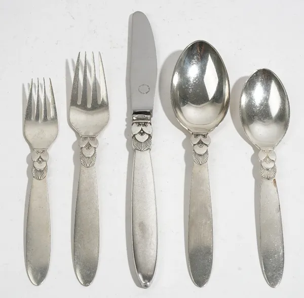 Georg Jensen; Cactus pattern five-piece sterling silver place setting, tablespoon, fork and knife, dessert spoon and fork, 5.28ozs weighable (5).