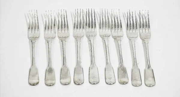 Two fiddle pattern dessert forks, London 1827, three fiddle pattern dessert forks, London 1828 and four fiddle pattern dessert forks, London 1829, com