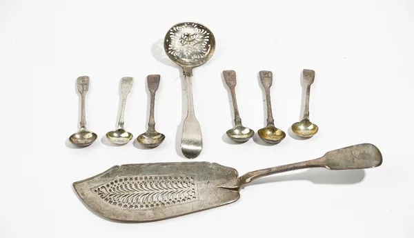 Silver, comprising: a fiddle pattern fish slice, London 1826, a fiddle pattern sugar sifting spoon, London 1835 and six fiddle pattern salt spoons, in