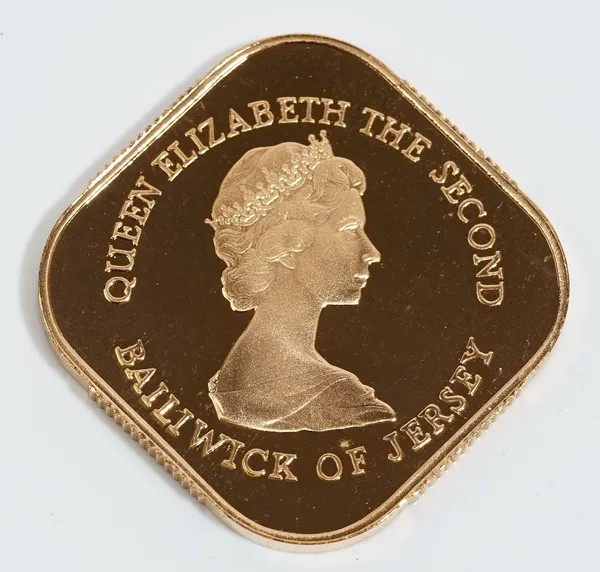 A Jersey gold proof one pound coin 1981, commemorating The Bicentenary of The Battle of Jersey, with a Royal Mint card and case.