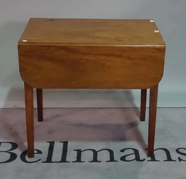 A George III mahogany Pembroke table with single frieze drawer, on square supports, 78cm wide x 71cm high.