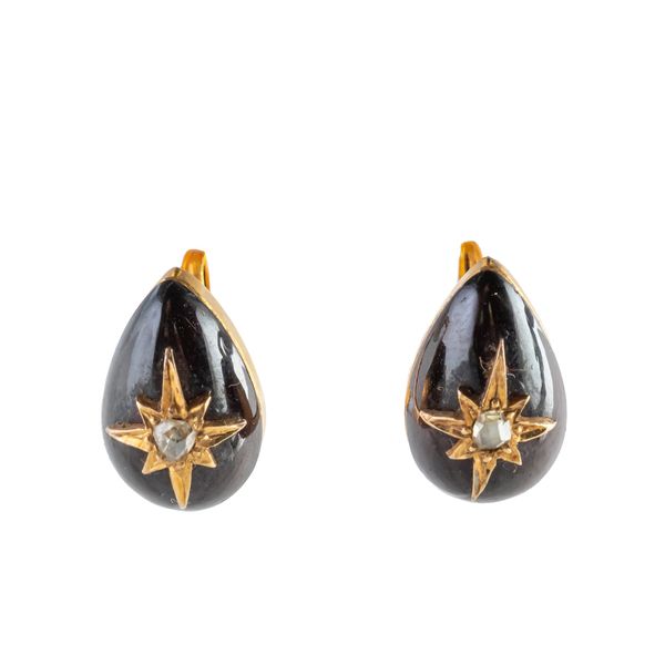 A PAIR OF CARBUNCLE GARNET AND DIAMOND EARRINGS (3)