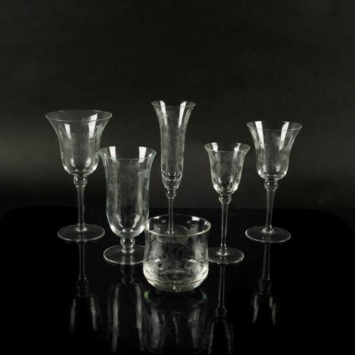 A PART SUITE OF TABLE GLASS (42)