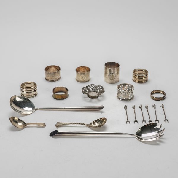 A GROUP OF FOREIGN AND SILVERWARES