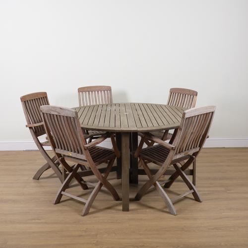 KEWDOS; A SLATTED HARDWOOD CIRCULAR DROP FLAP GARDEN TABLE (9)
