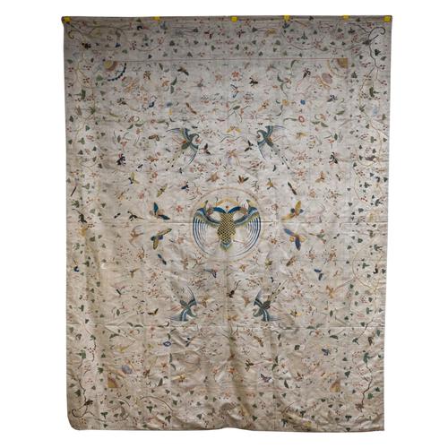A LARGE CHINESE SILK EMBROIDERED WALL HANGING PANEL OR BEDSPREAD