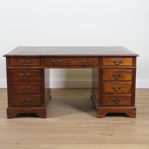 AN 18TH CENTURY STYLE MAHOGANY PEDESTAL DESK