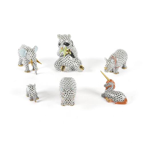 HEREND: A GROUP OF BLACK AND WHITE FISHSCALE ANIMALS INCLUDING A PANDA (6)