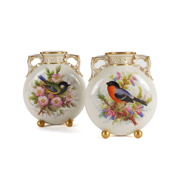 A PAIR OF ROYAL WORCESTER PILGRIM FLASKS (2)